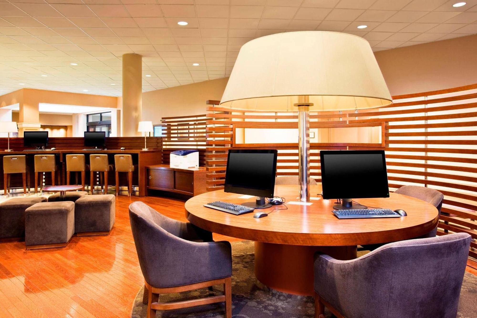 Sheraton Parsippany Hotel Exterior foto